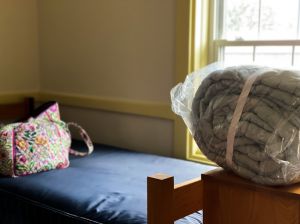 moving day: dorm room organization