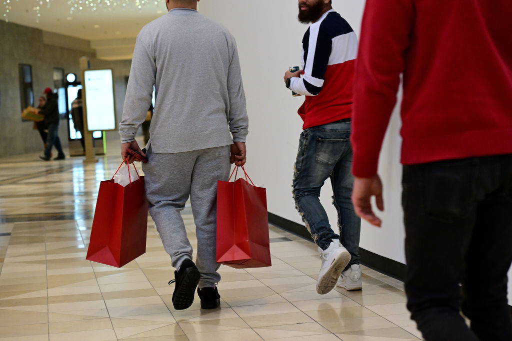 Americans Head To The Mall For Holiday Shopping